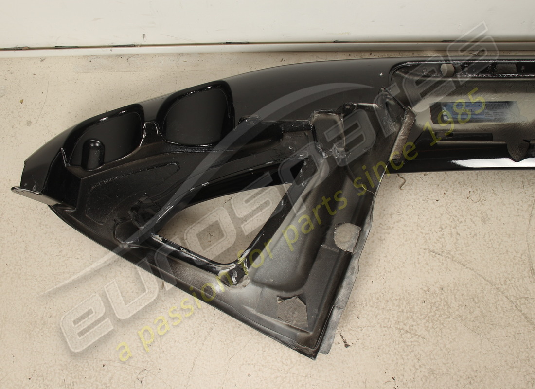 nouveau (autre) ferrari spoiler arrière complet. numéro de pièce 949122 (5)