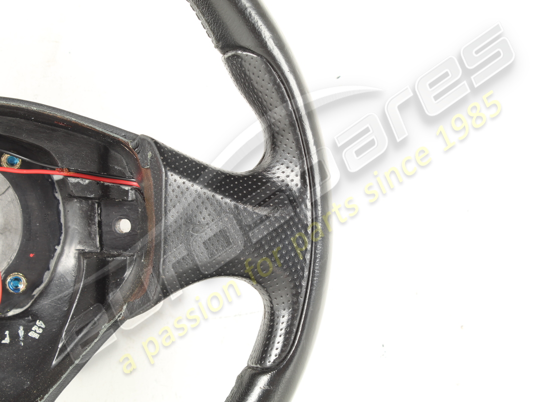 UTILISÉ MASERATI VOLANT DE DIRECTION, NOIR G. (STD). NUMÉRO DE PIÈCE 387800104 (2) utilisé maserati volant de direction, noir g. (std). numéro de pièce 387800104 (2)