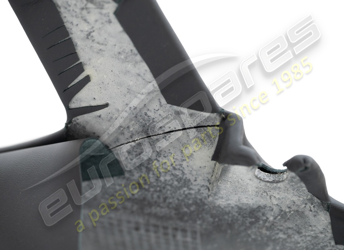 console centrale endommagée ferrari structure. référence 83577712 (6)