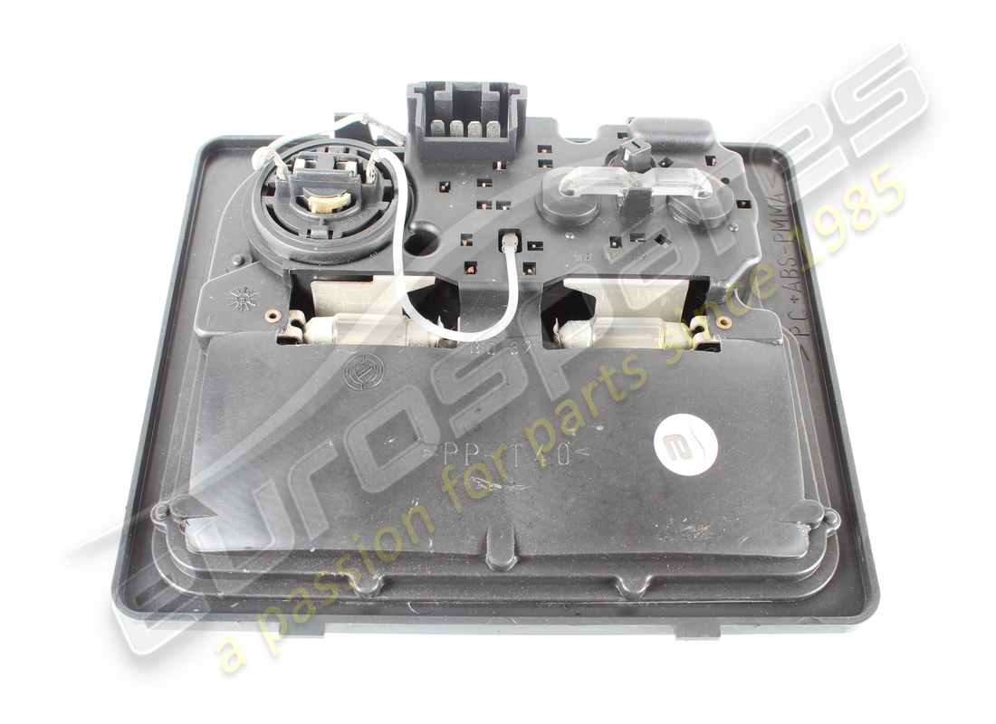 lampe maserati utilisée. numéro de pièce 373100117 (4)
