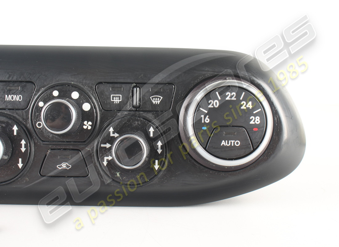 nouveau (autre) ferrari panneau de commande de climatisation. numéro de pièce 83830500 (4)