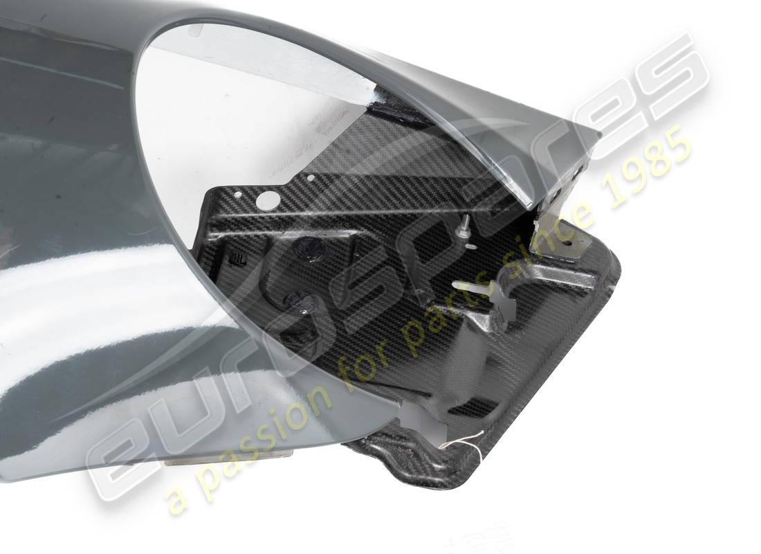 utilisé porsche comme garde-boue. numéro de pièce 9915030329a (2)