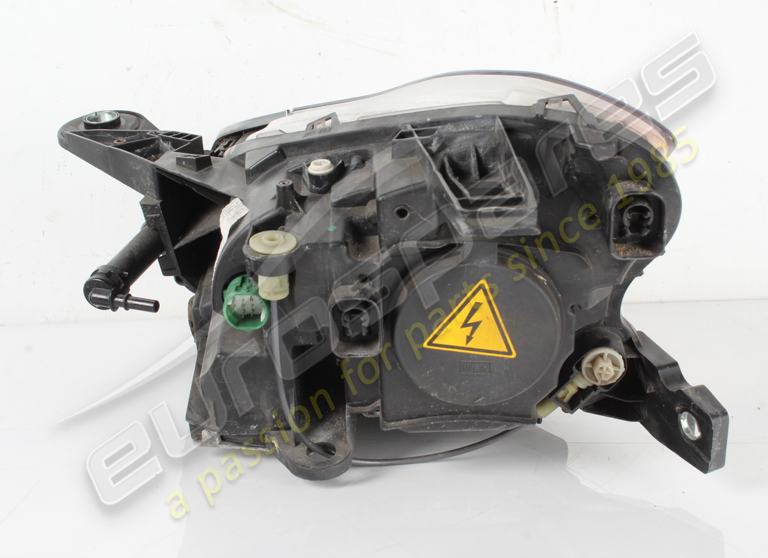 used maserati rh front headlight rhd part number 670104196 (4)