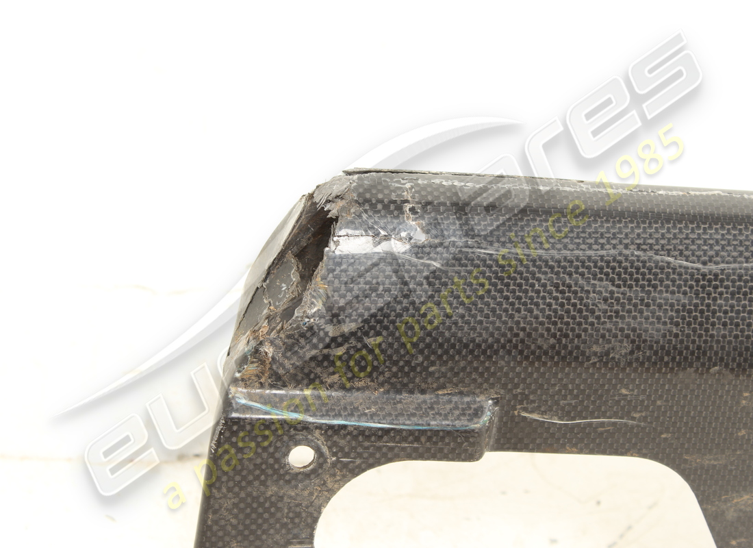 couvercle de seuil exterieur droit complet ferrari endommagé. numéro de pièce 89130300 (4)