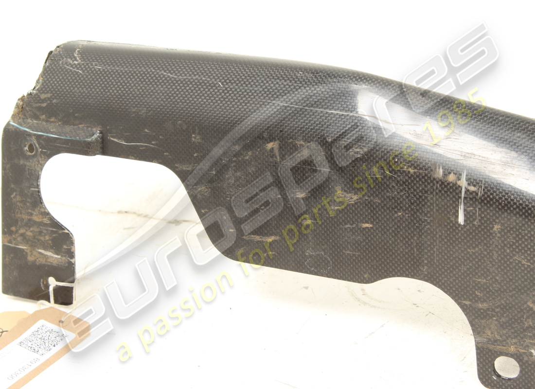 couvercle de seuil exterieur droit complet ferrari endommagé. numéro de pièce 89130300 (2)