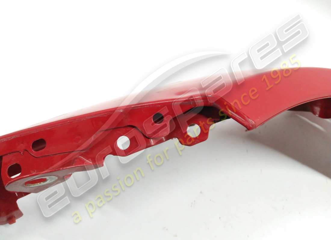 utilisé ferrari aile avant gauche. numéro de pièce 84082011 (2)