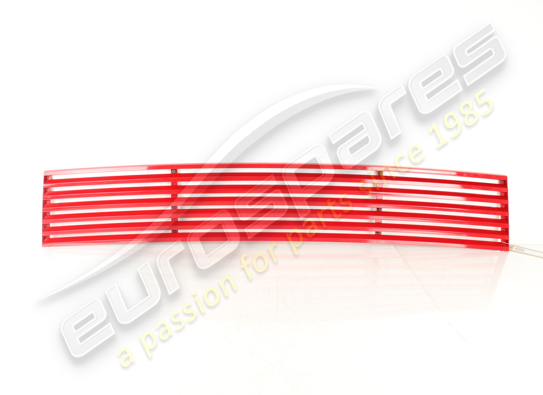 GRILLE DE CAPOT Ferrari UTILISÉE. NUMÉRO DE PIÈCE 60559600 (1)