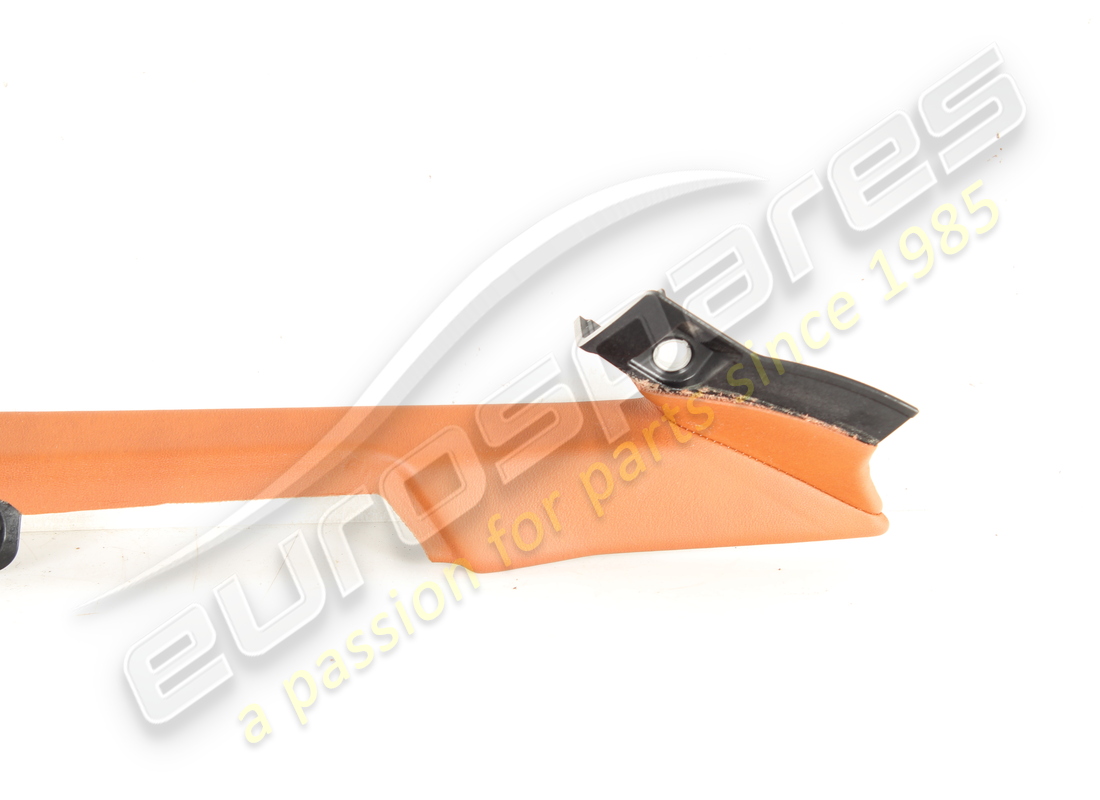 couverture utilisée de lamborghini. numéro de pièce 4t0863052 (2)