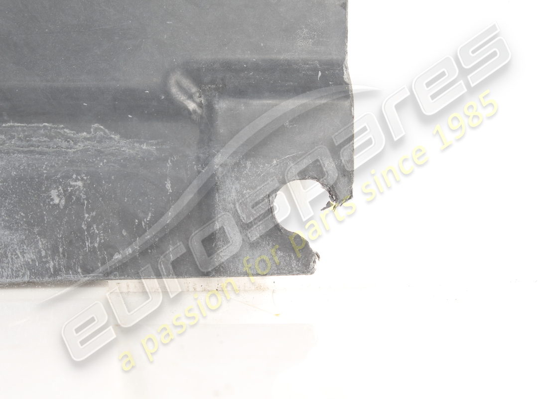 plateau de sous-plateau central droit sec. d'occasion ferrari numéro de pièce 82602000 (2)