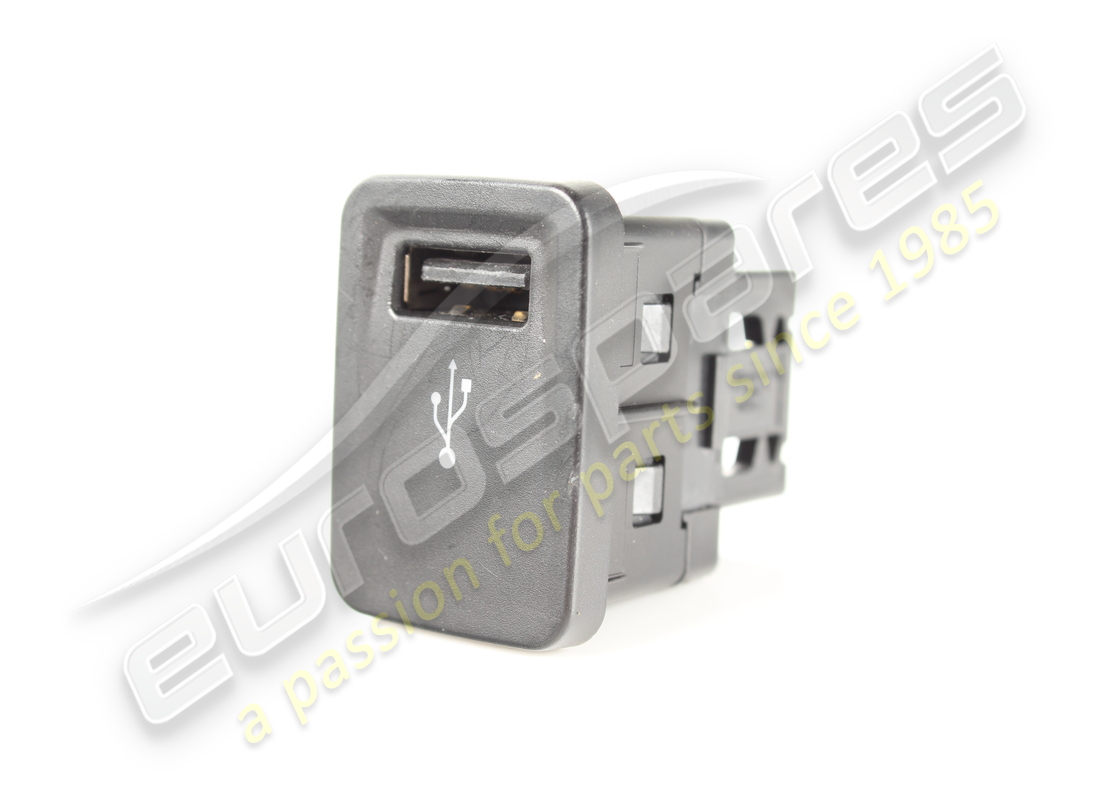 UTILISÉ Ferrari PRISE USB . NUMÉRO DE PIÈCE 303226 (1)