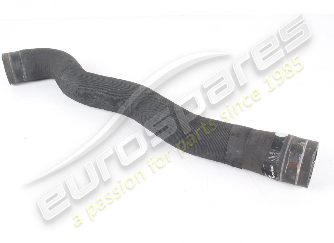 durite d'eau d'occasion ferrari du moteur à l'av. numéro de pièce 271689 (1)