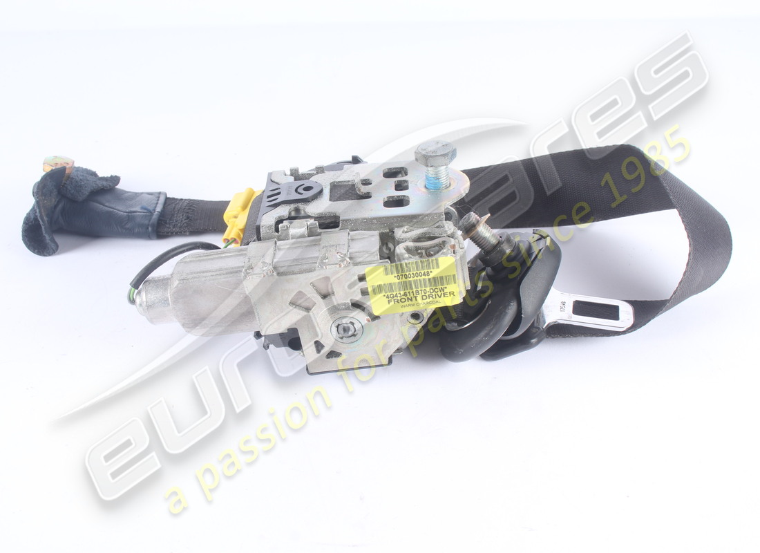 ENSEMBLE DE CEINTURE DE SÉCURITÉ D'OCCASION ASTON MARTIN, CÔTÉ DROIT - CHARBON CHAUD. RÉFÉRENCE 4G43611B69DCW(2) ensemble de ceinture de sécurité d'occasion aston martin, côté droit - charbon chaud. référence 4g43611b69dcw(2)