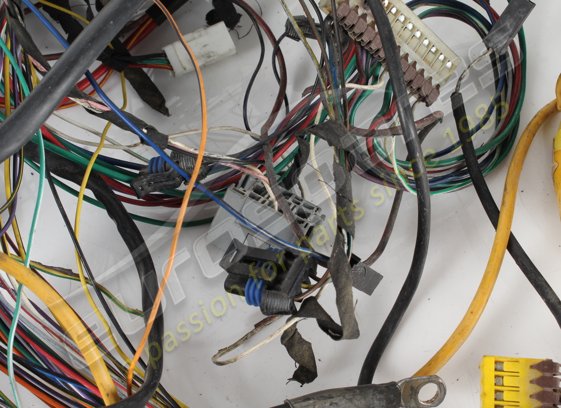 damaged ferrari facia panel connection cable. part number 171033 (3)