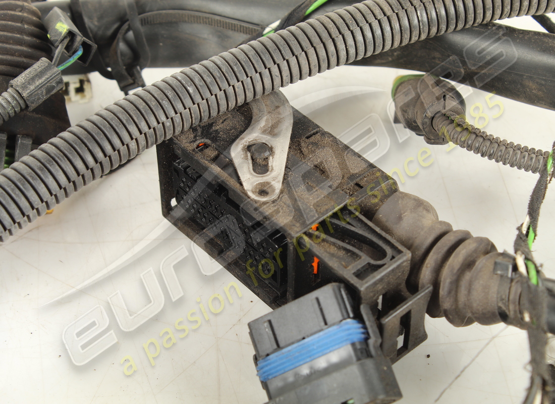 CÂBLES DE CONNEXION UTILISÉS FERRARI POUR LH EN. RÉFÉRENCE 200842 (2) câbles de connexion utilisés ferrari pour lh en. référence 200842 (2)