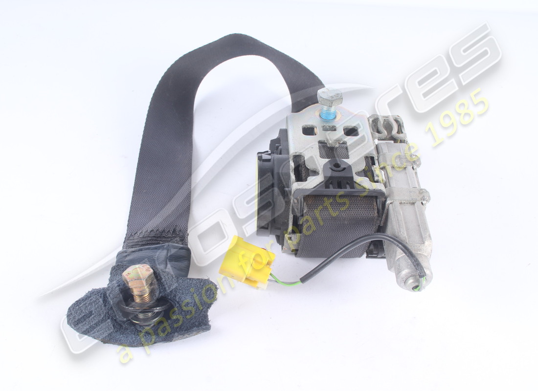 ENSEMBLE DE CEINTURE DE SÉCURITÉ D'OCCASION ASTON MARTIN, CÔTÉ DROIT - CHARBON CHAUD. RÉFÉRENCE 4G43611B69DCW(5) ensemble de ceinture de sécurité d'occasion aston martin, côté droit - charbon chaud. référence 4g43611b69dcw(5)