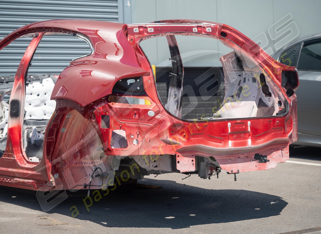 utilisé ferrari châssis arrière. numéro de pièce eap1552617 (3)