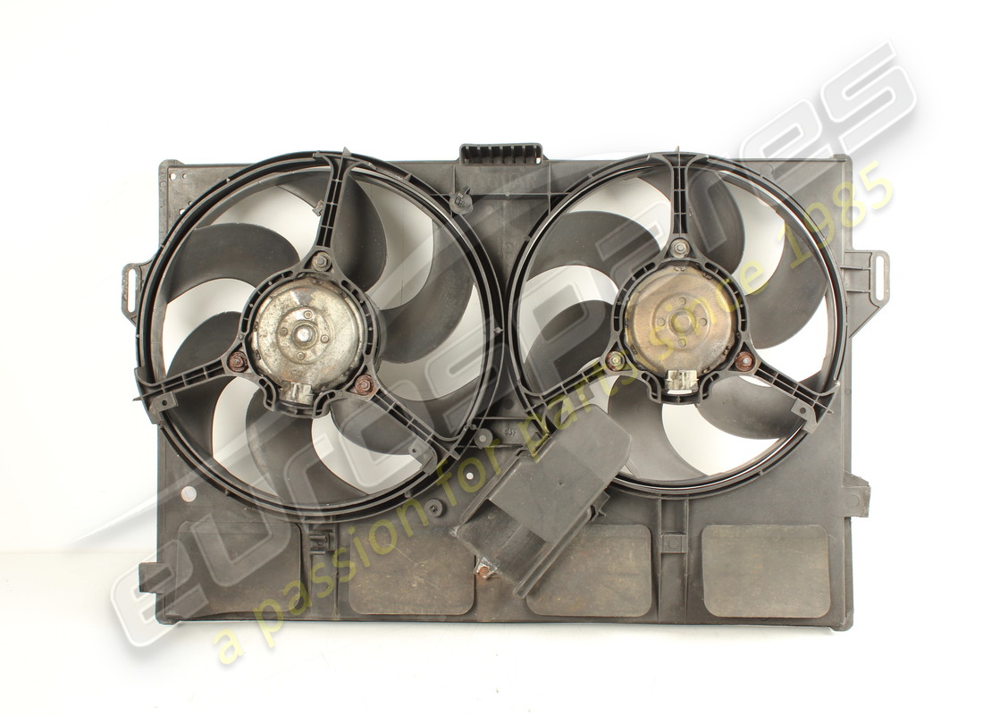 Aston Martin ENSEMBLE VENTILATEUR ET MOTEUR, RADIATEUR UTILISÉ. NUMÉRO DE PIÈCE 4G438C607AA (1)
