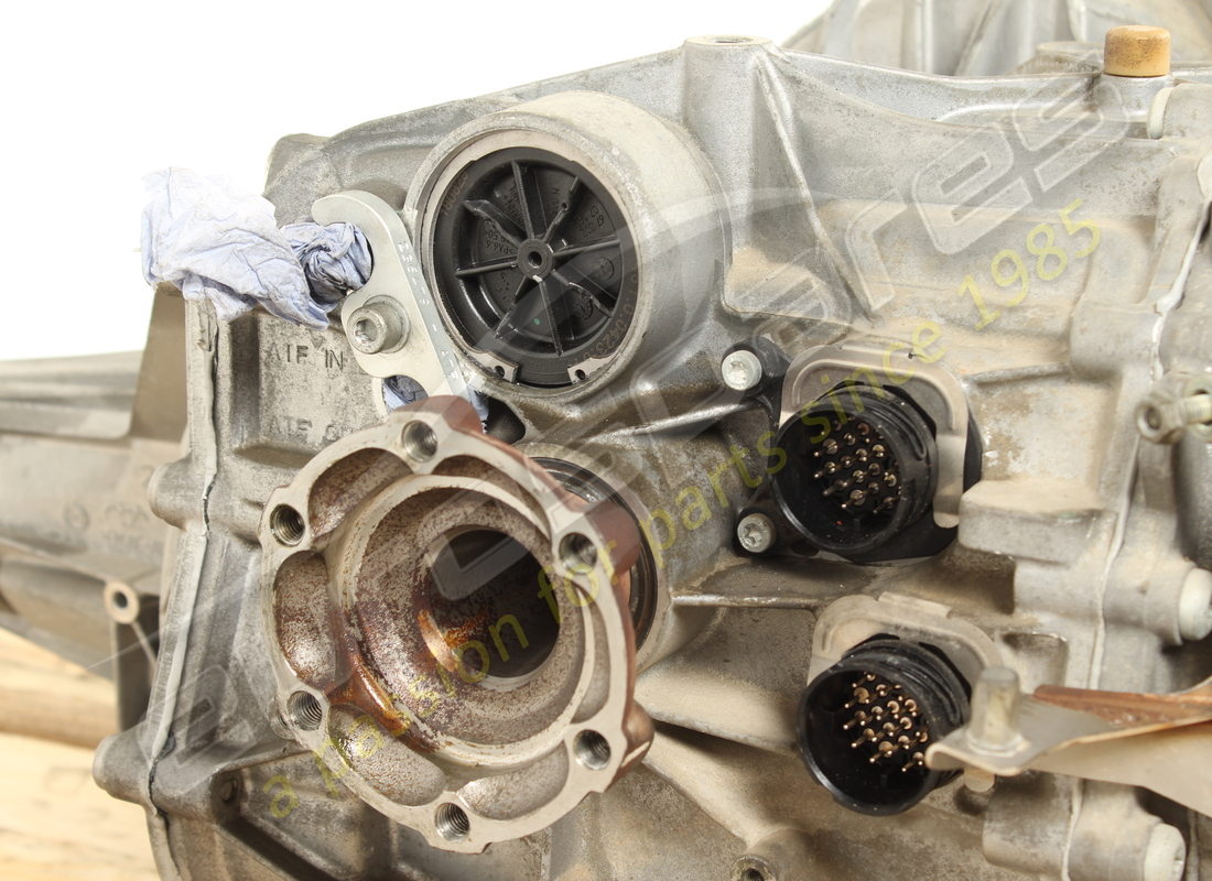 ferrari boite de vitesses dct complète utilisée. numéro de pièce 270501 (2)