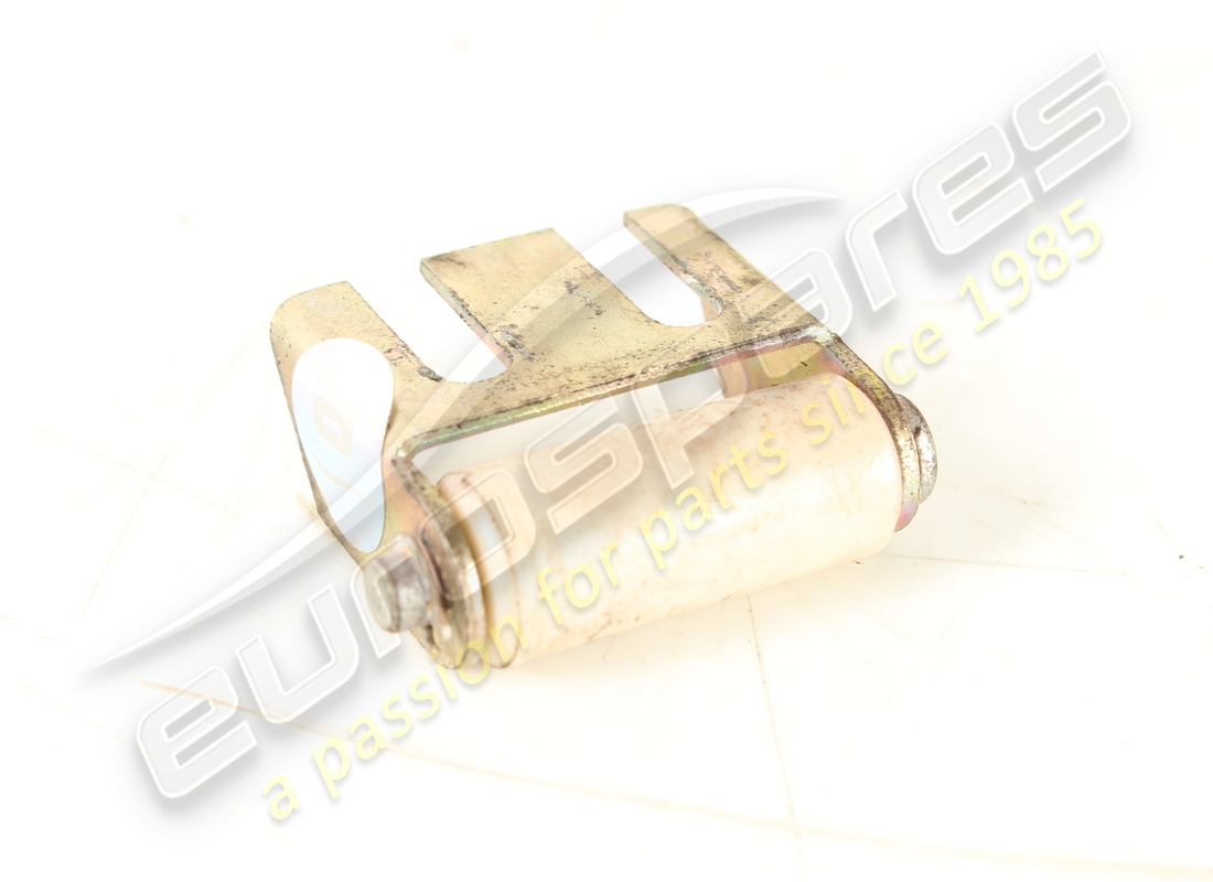 UTILISÉ Ferrari SUPPORT . NUMÉRO DE PIÈCE 61111900 (1)