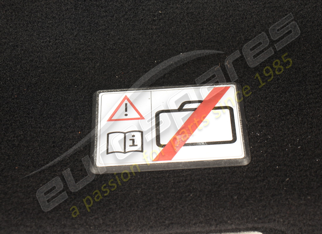 compartiment à bagages latéral droit d'occasion ferrari. numéro de pièce 86083800 (2)