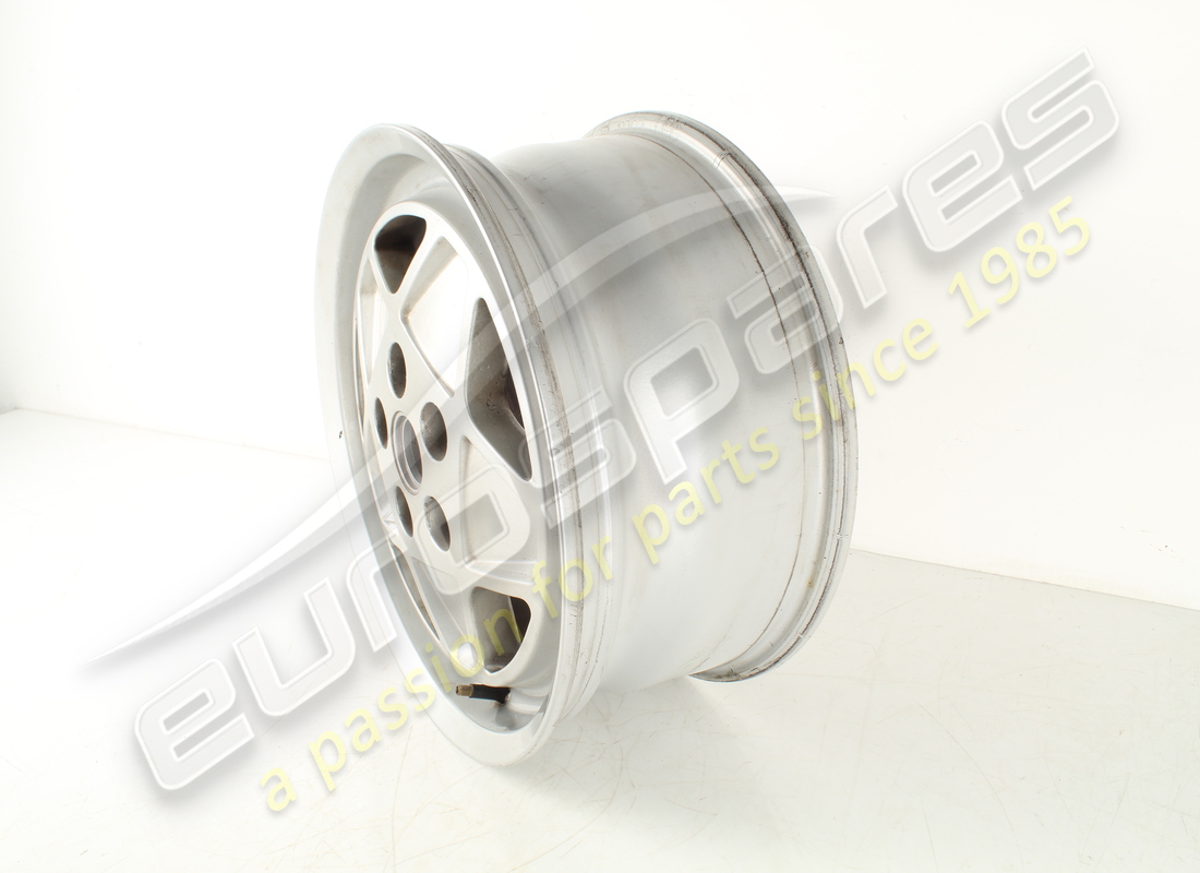 UTILISÉ FERRARI ROUE AVANT 3.2 MQV. NUMÉRO DE PIÈCE 127465 (2) utilisé ferrari roue avant 3.2 mqv. numéro de pièce 127465 (2)