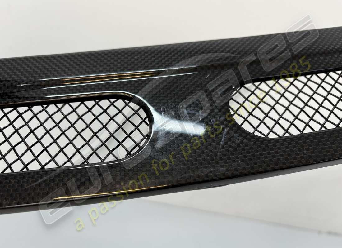 nouveau (autre) ferrari grille de couvercle de moteur gauche en carbone. numéro de pièce 68269600 (3)