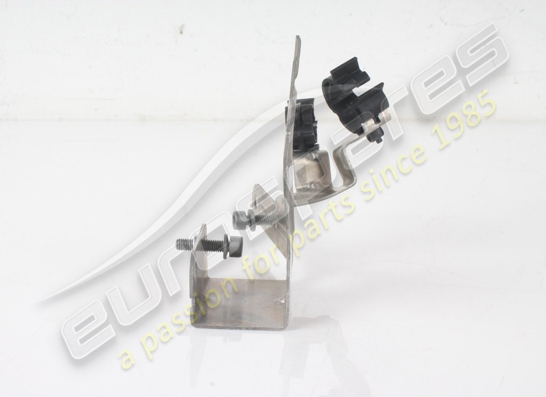 STAFFA SENSORI GPF SX D'OCCASION FERRARI. NUMÉRO DE PIÈCE 775250 (4) staffa sensori gpf sx d'occasion ferrari. numéro de pièce 775250 (4)