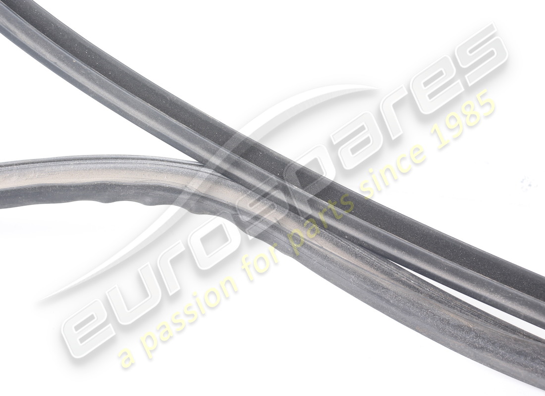 nouveau (autre) ferrari moulure de vitre arrière complète. référence 65649400 (2)