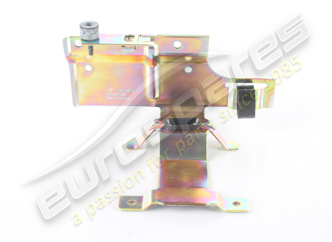 nouveau support porsche. numéro de pièce 99363110800 (2)