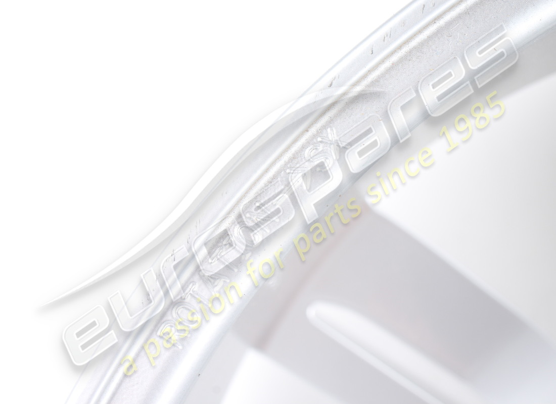 ROUE ARRIÈRE FERRARI RECONDITIONNÉE. NUMÉRO DE PIÈCE 328457 (4) roue arrière ferrari reconditionnée. numéro de pièce 328457 (4)