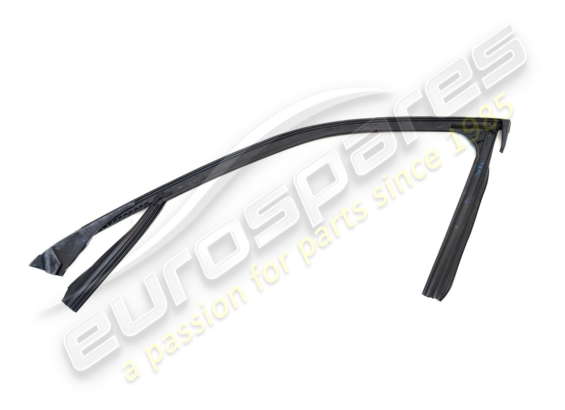 NOUVEAU JOINT AVANT DROIT MASERATI. RÉFÉRENCE 670295991 (4) nouveau joint avant droit maserati. référence 670295991 (4)