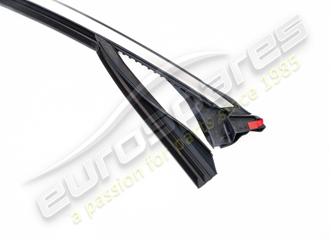 NOUVEAU JOINT AVANT DROIT MASERATI. RÉFÉRENCE 670295991 (2) nouveau joint avant droit maserati. référence 670295991 (2)