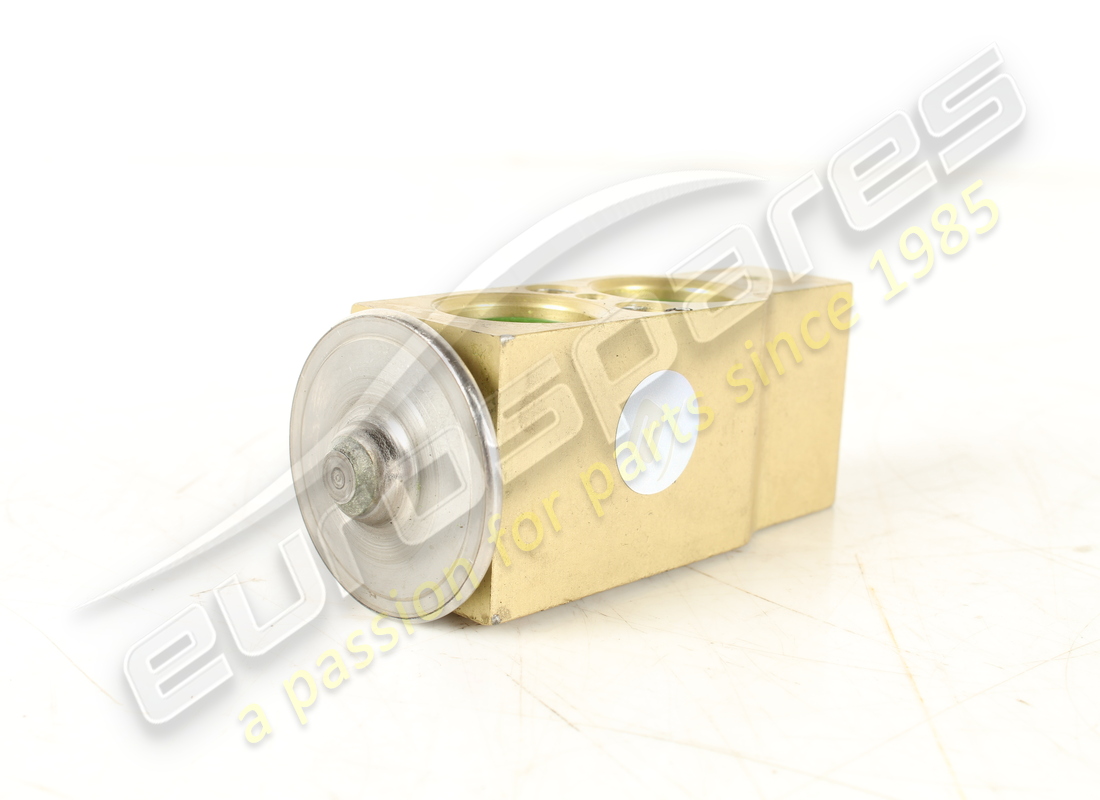 USED MASERATI EXPANSION VALVE = 337-338 51. PART NUMBER 375530166 (1) used maserati expansion valve = 337-338 51. part number 375530166 (1)