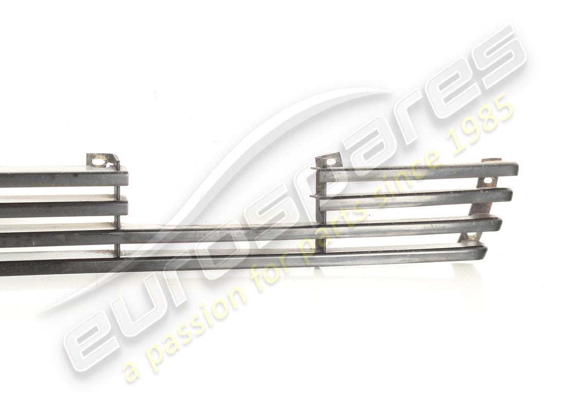 used ferrari rear grille. part number 61716600 (4)