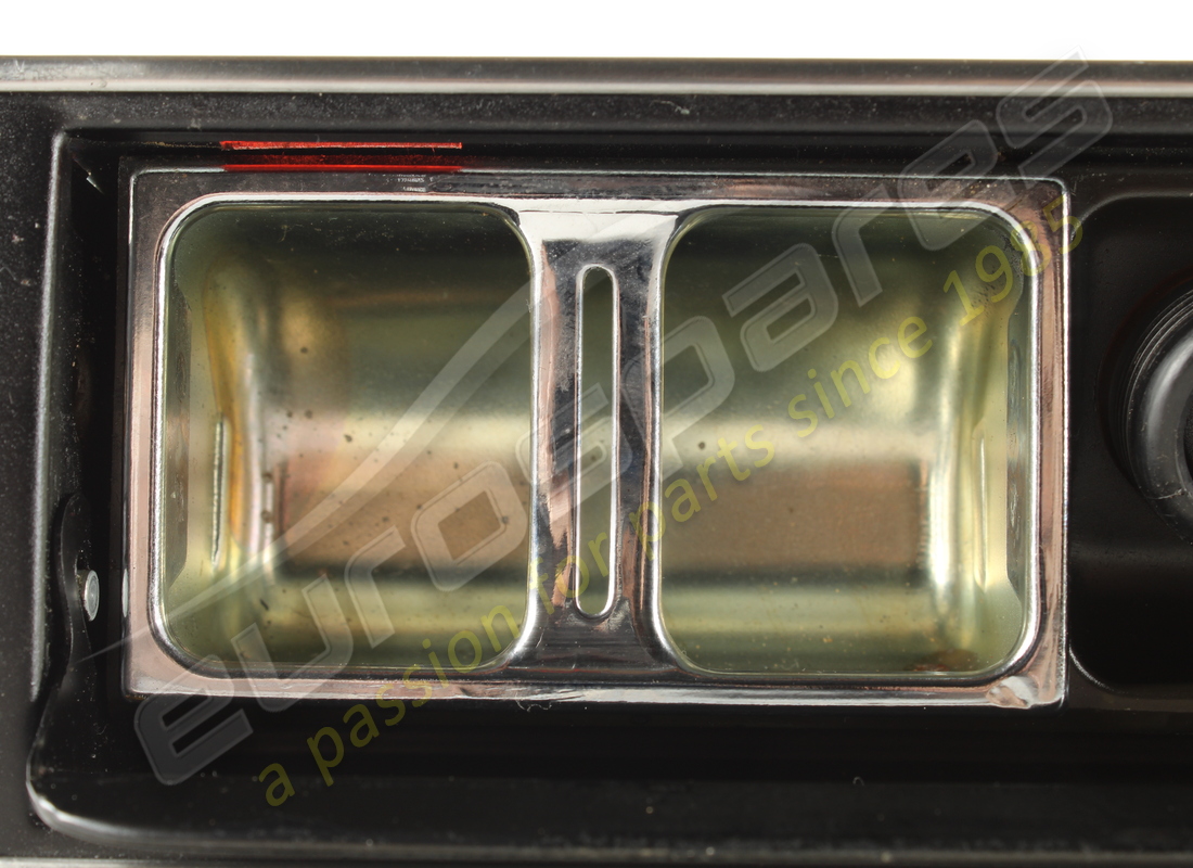 ferrari cendrier chrome utilisé. numéro de pièce 2576492000 (3)