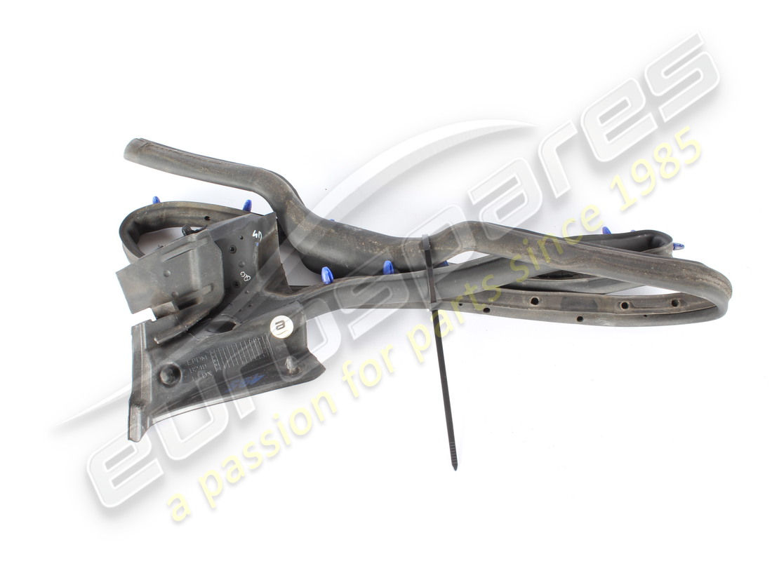 joint de seuil de porte avant droit d'occasion maserati. numéro de pièce 670002087 (2)