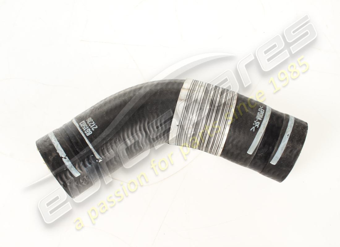 utilisé ferrari tubo da termostato a tre vie. numéro de pièce 861503 (2)
