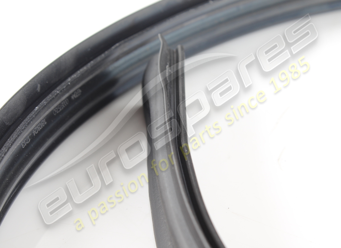utilisé ferrari guarnizione sup su molura. numéro de pièce 875760 (2)