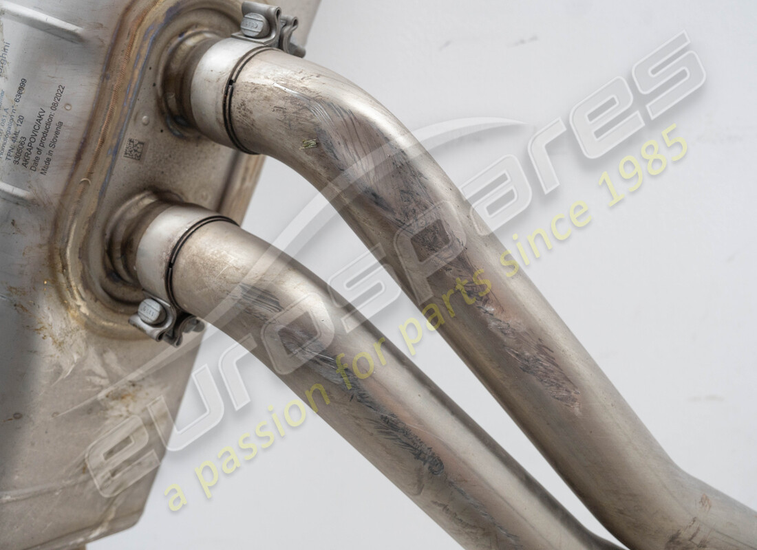 échappement sport akrapovic d'occasion lamborghini urus. numéro de pièce 4ml251051a (2)