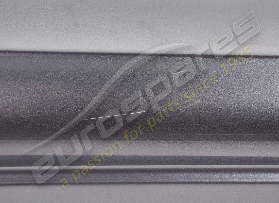 JUPE LATÉRALE GAUCHE D'OCCASION MASERATI. NUMÉRO DE PIÈCE 83535900 (4) jupe latérale gauche d'occasion maserati. numéro de pièce 83535900 (4)