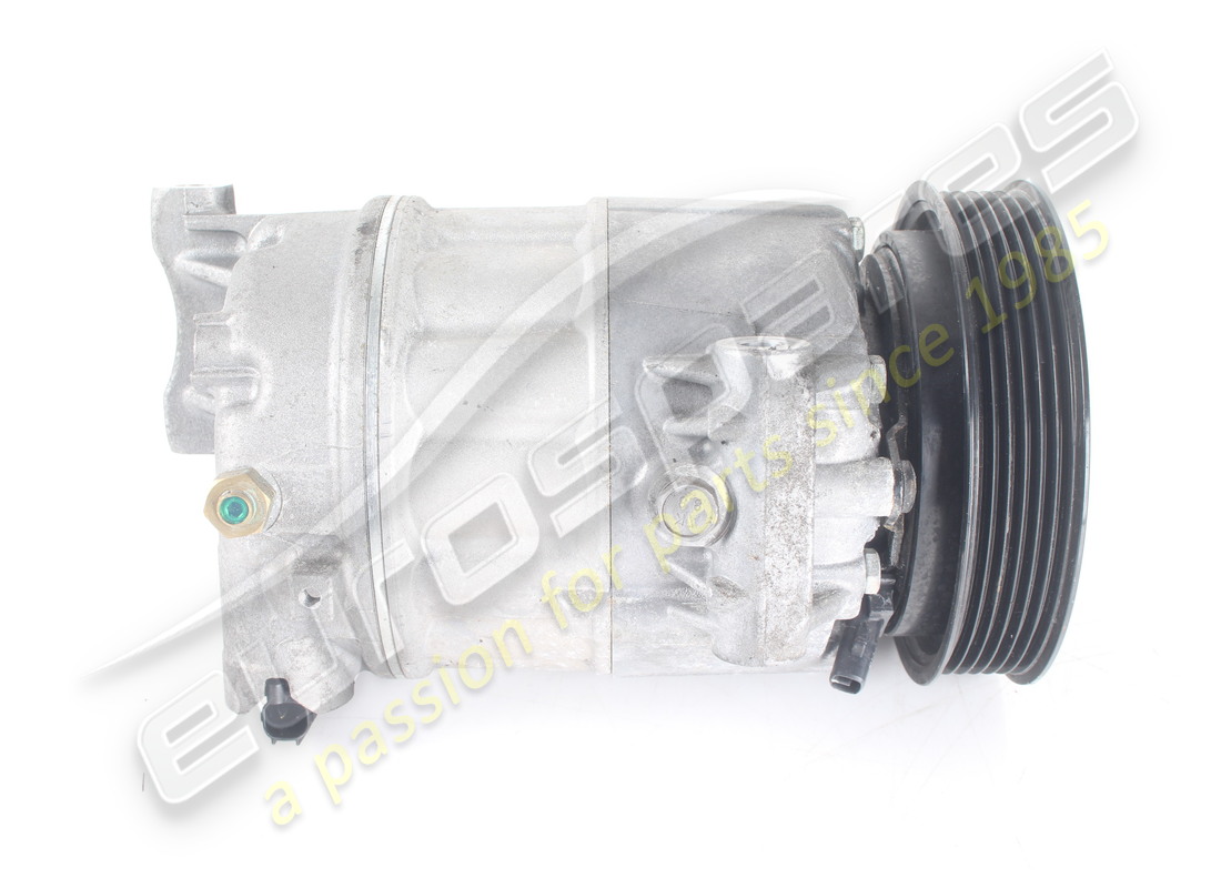 compresseur de climatisation ferrari utilisé. numéro de pièce 333331 (3)