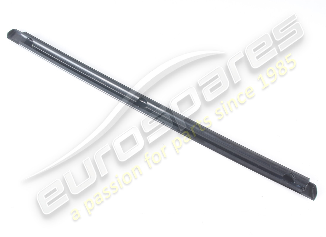 NOUVELLE MOULURE GAUCHE FERRARI. NUMÉRO DE PIÈCE 61539000 (2) nouvelle moulure gauche ferrari. numéro de pièce 61539000 (2)