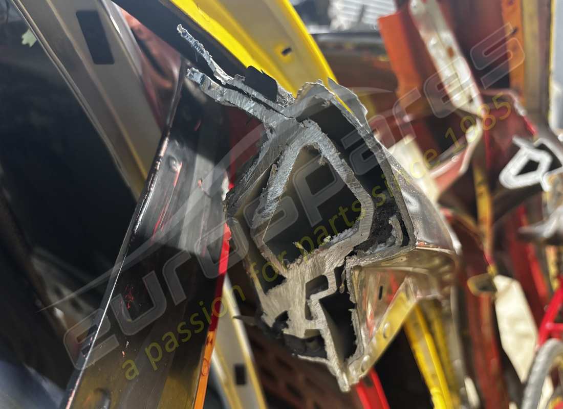 utilisé ferrari peau extérieure complète du toit. numéro de pièce 88150411 (6)