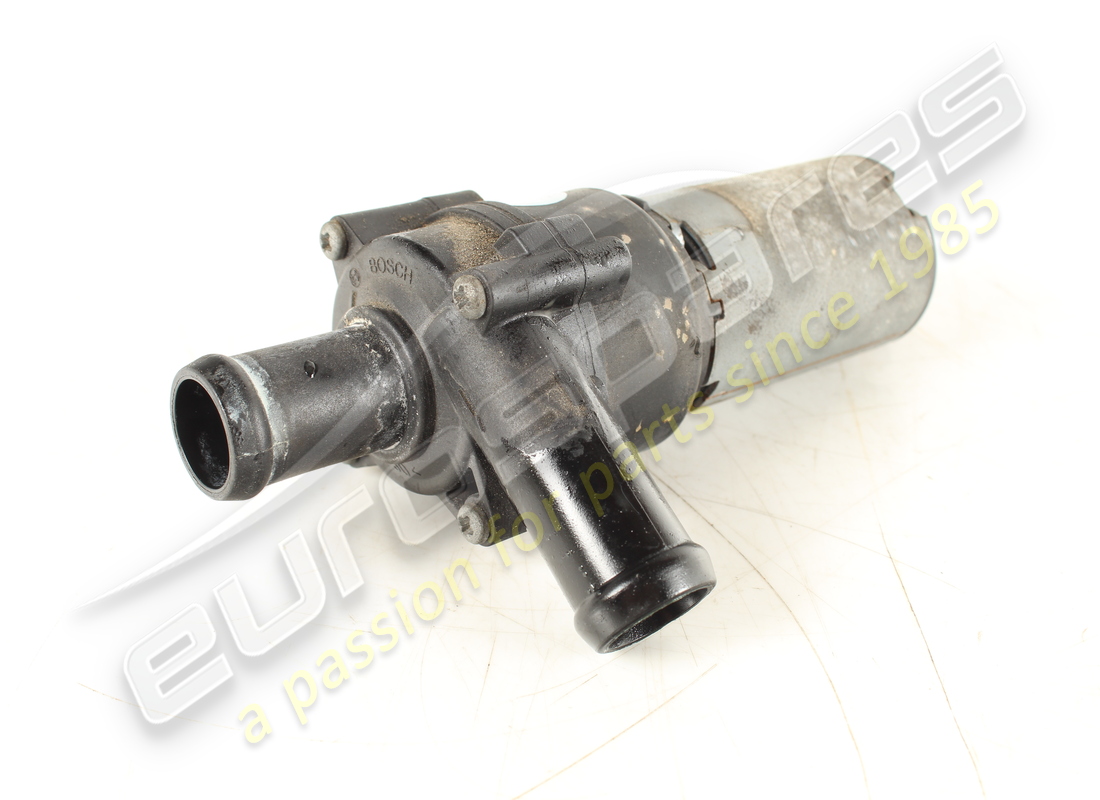 POMPE DE RECIRCULATION D'EAU D'OCCASION Maserati . RÉFÉRENCE 65460300 (1)