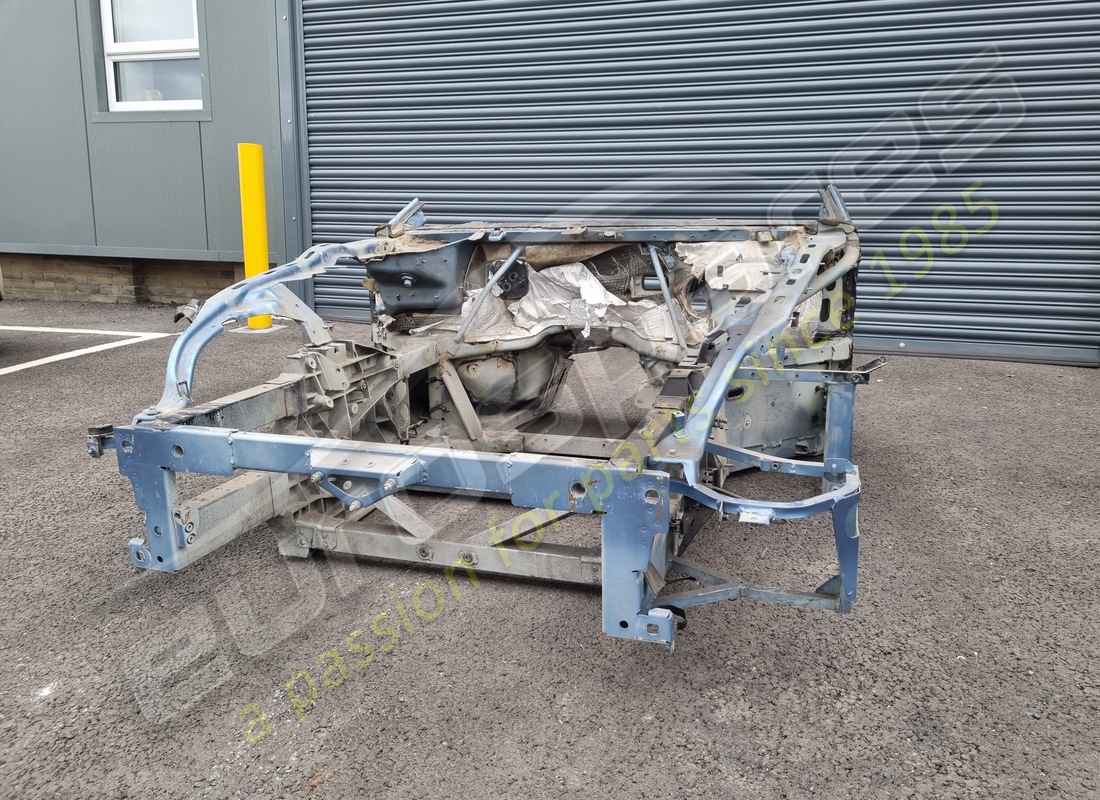 utilisé eurospares ferrari 599 châssis avant avec cloison lhd. numéro de pièce eap1390096 (2)
