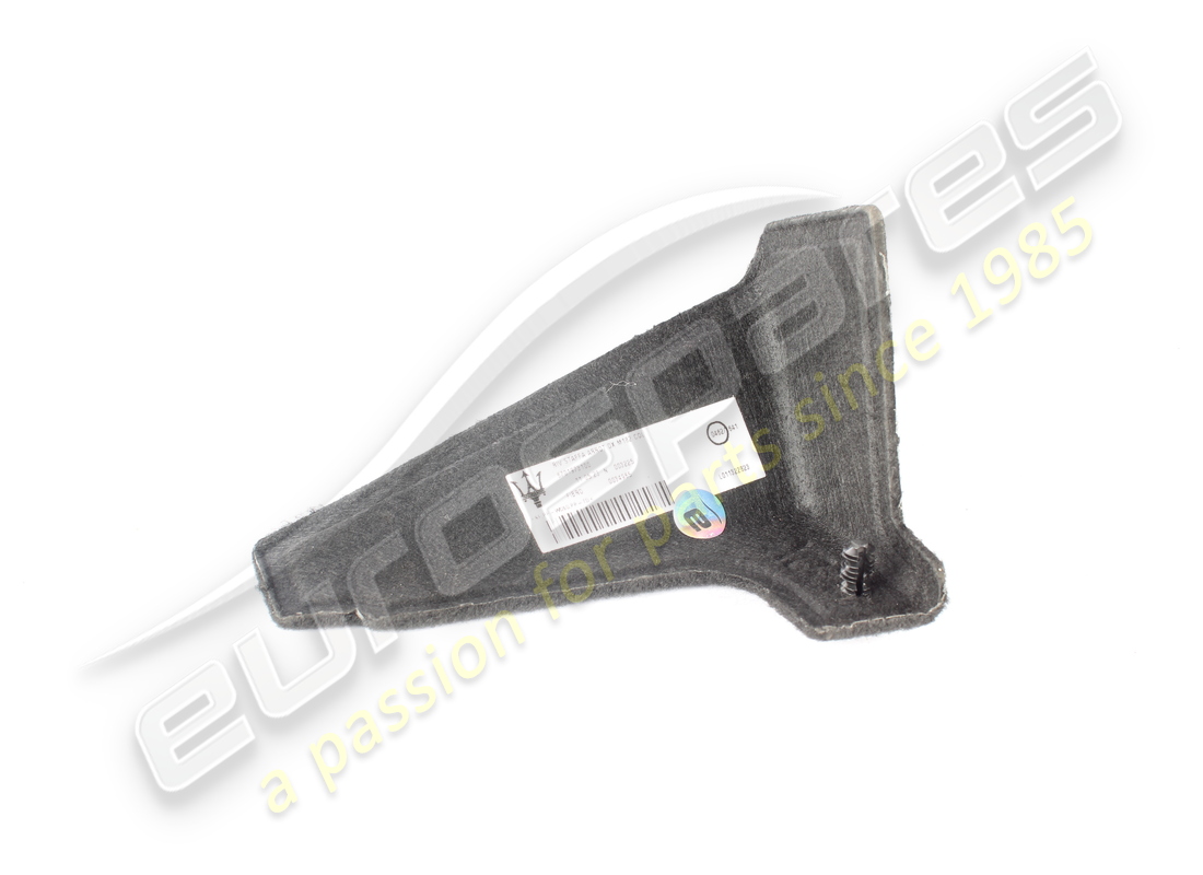 used maserati right-hand side trunk lining. part number 670197310 (2)