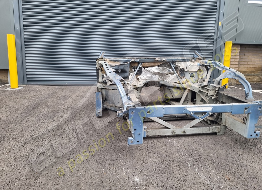 utilisé eurospares ferrari 599 châssis avant avec cloison lhd. numéro de pièce eap1390096 (3)