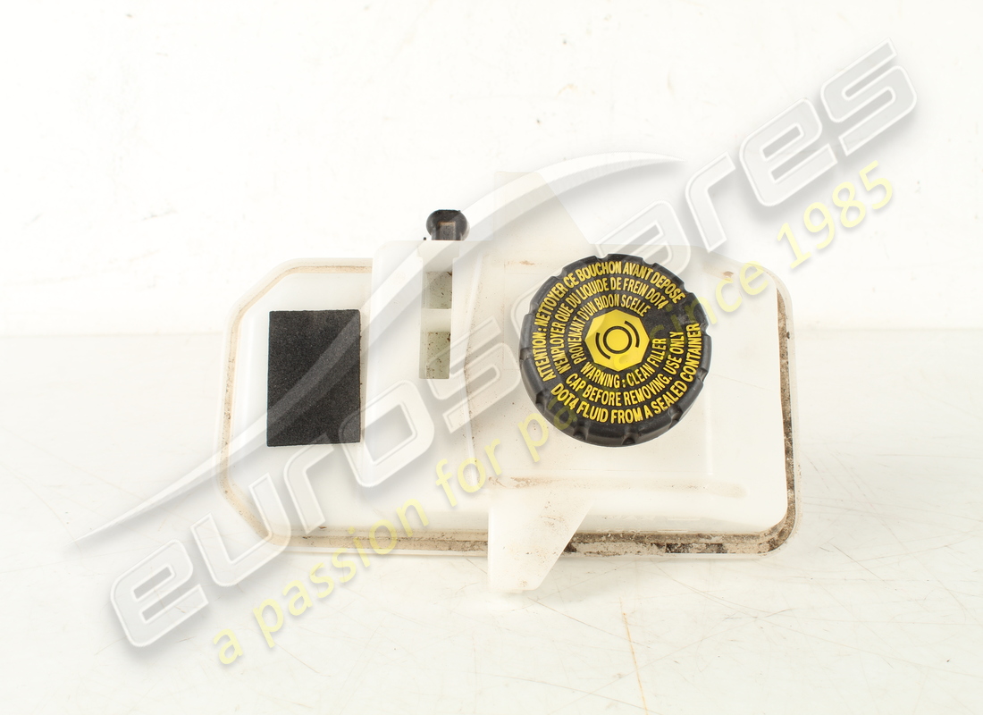 RÉSERVOIR DE LIQUIDE DE FREIN Ferrari UTILISÉ. NUMÉRO DE PIÈCE 819954 (1)