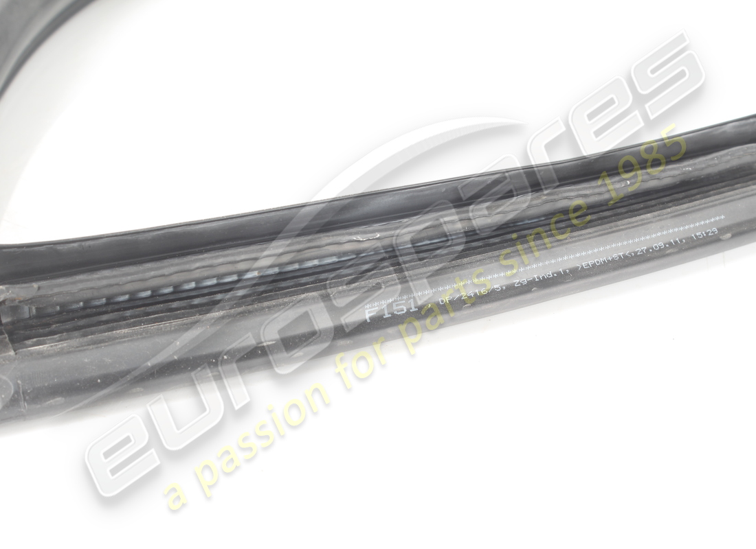 JOINT ET GARNITURE DE PORTE GAUCHE D'OCCASION FERRARI. NUMÉRO DE PIÈCE 84593400 (3) joint et garniture de porte gauche d'occasion ferrari. numéro de pièce 84593400 (3)