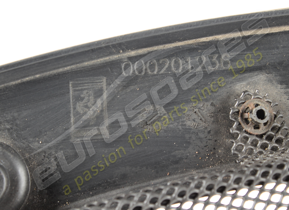 grille de couvercle gauche d'occasion ferrari. numéro de pièce 85707800 (3)